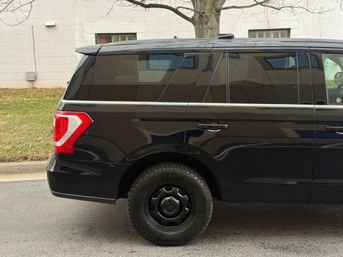 Used 2018 Ford Expedition XL w/ Fleet Convenience Package image 8
