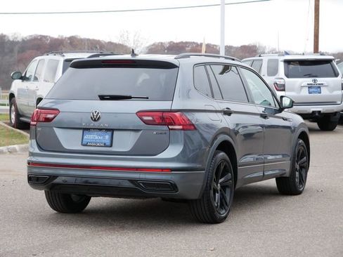 Certified 2024 Volkswagen Tiguan SE R-Line image 7