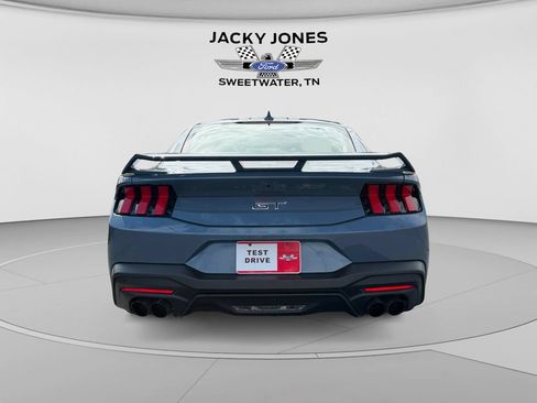 Used 2025 Ford Mustang GT Premium w/ GT Performance Package RWD image 4