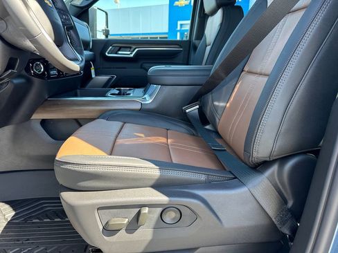 New 2026 Chevrolet Silverado 2500 High Country w/ High Country Premium Package AWD/4WD image 10