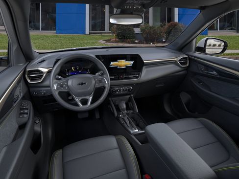 New 2025 Chevrolet TrailBlazer ACTIV w/ Convenience Package FWD image 15