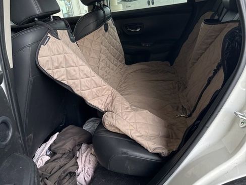 Used 2023 Honda HR-V EX-L image 8