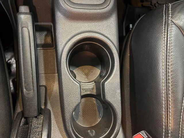 Used 2016 Jeep Wrangler Unlimited Sport AWD/4WD image 37