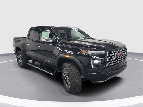 New 2026 GMC Canyon Denali image 2