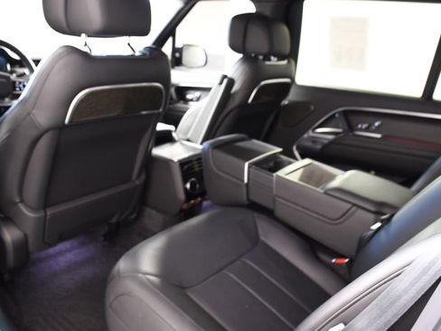 Used 2025 Land Rover Range Rover Long Wheelbase Autobiography image 26