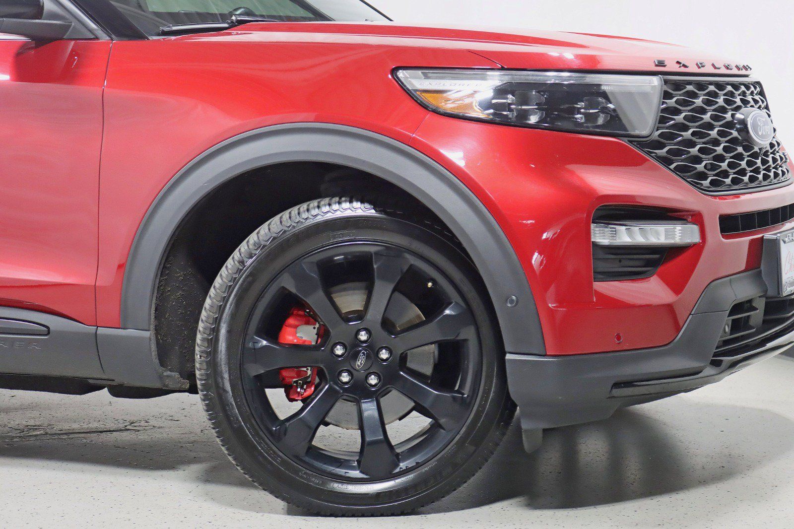 Used 2020 Ford Explorer ST w/ ST Street Pack AWD/4WD image 5