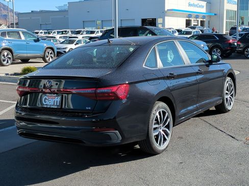 New 2026 Volkswagen Jetta SE image 3