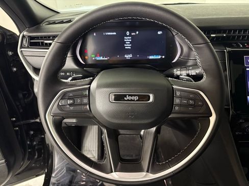 New 2025 Jeep Grand Cherokee L Altitude image 20