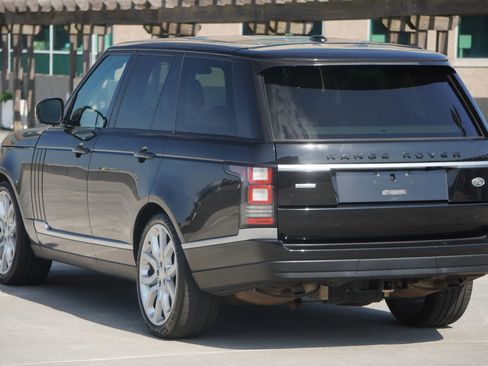 Used 2014 Land Rover Range Rover Supercharged image 4