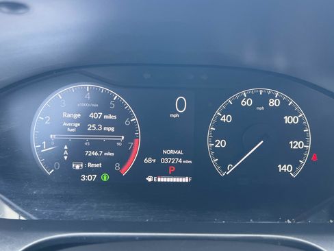 Used 2024 Honda HR-V LX image 11