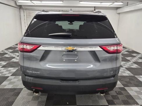 Used 2020 Chevrolet Traverse LT w/ LT Premium Package FWD image 5