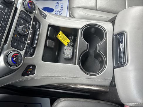 Used 2018 Chevrolet Tahoe LT image 23