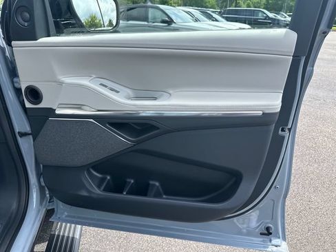 New 2026 Lincoln Navigator Reserve AWD/4WD image 15