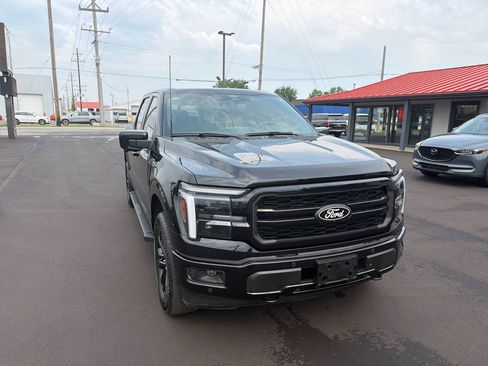 Used 2025 Ford F150 Lariat AWD/4WD image 3