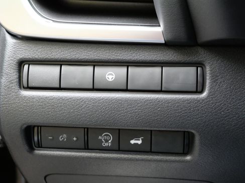 New 2026 Nissan Rogue SV AWD/4WD image 12