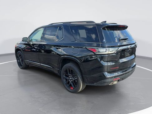 Certified 2021 Chevrolet Traverse Premier w/ Redline Edition FWD image 6