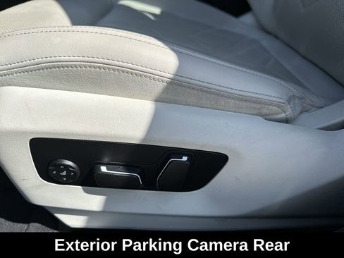 Used 2024 BMW 540i xDrive image 17