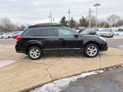 Used 2013 Subaru Outback 2.5i Premium w/ Popular Pkg 1B image 4