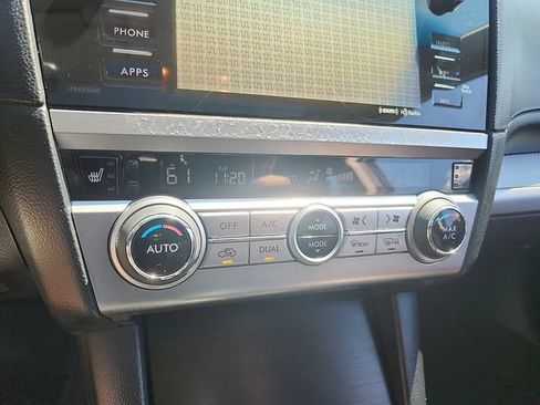 Used 2016 Subaru Legacy 2.5i Premium w/ Moonroof Package AWD/4WD image 21