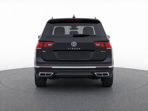 Used 2024 Volkswagen Tiguan SEL R-Line AWD/4WD image 7