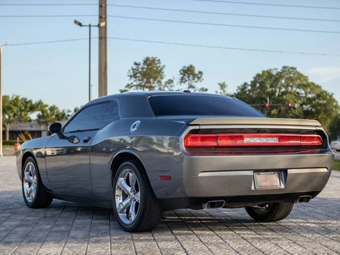 Used 2012 Dodge Challenger SXT Plus RWD image 10