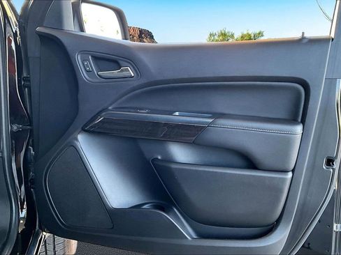 Used 2019 GMC Canyon SLE w/ SLE Convenience Package image 24