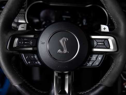 Used 2021 Ford Mustang Shelby GT500 w/ Carbon Fiber Track Pack RWD image 19