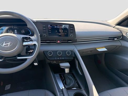 New 2026 Hyundai Elantra SE w/ Cargo Package FWD image 22