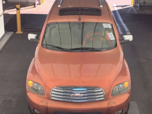 Used 2006 Chevrolet HHR LT w/ Preferred Equipment Group image 2