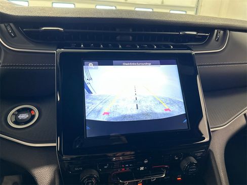 New 2025 Jeep Grand Cherokee L Altitude image 23