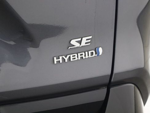 Used 2022 Toyota RAV4 SE w/ Convenience Package AWD/4WD image 41