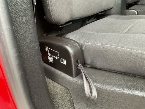 Used 2016 Chevrolet Colorado LT RWD image 49