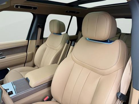 New 2026 Land Rover Range Rover SE image 19