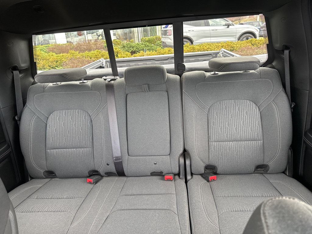 Used 2022 RAM 1500 Big Horn AWD/4WD image 40