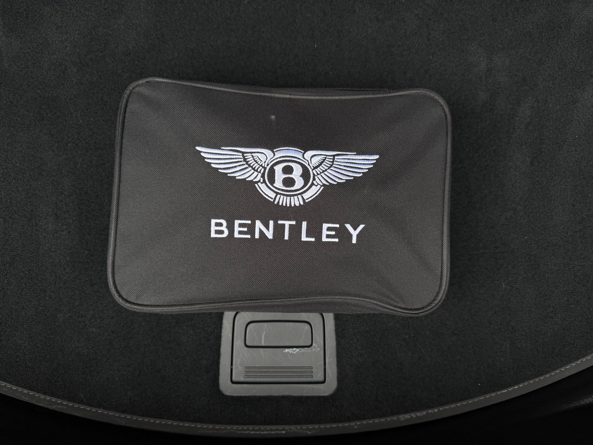 Used 2020 Bentley Flying Spur W12 AWD/4WD image 45