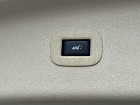 Used 2017 INFINITI QX80 2WD w/ Driver Assistance Package image 23