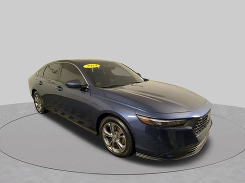 Used 2024 Honda Accord EX image 11