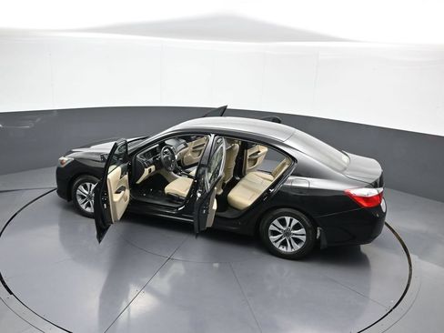 Used 2014 Honda Accord LX image 42