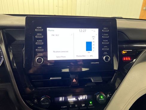 Used 2023 Toyota Camry LE image 21