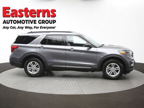 Used 2023 Ford Explorer XLT w/ Equipment Group 202A AWD/4WD image 45