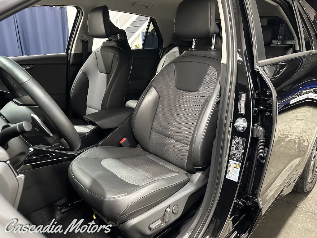 Used 2023 Kia Niro Wind w/ Wind Preserve Package FWD image 10