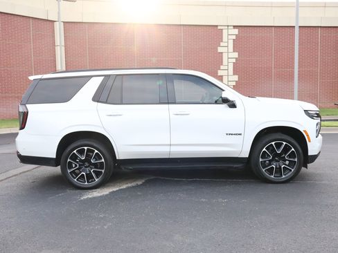 Used 2025 Chevrolet Tahoe RST w/ Comfort Package AWD/4WD image 39