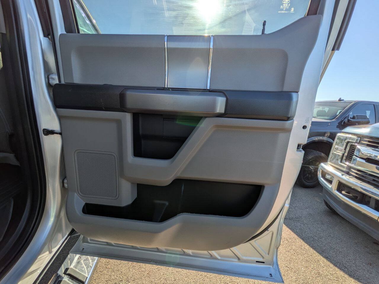 Used 2019 Ford F250 XLT w/ XLT Premium Package AWD/4WD image 28