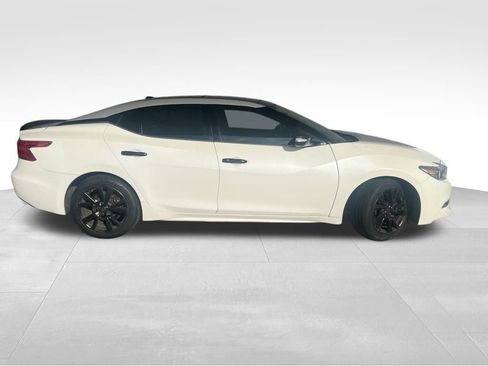 Used 2017 Nissan Maxima 3.5 SL image 3
