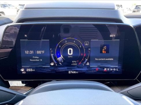 Used 2025 Chevrolet Tahoe High Country image 12