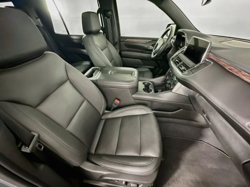 Used 2023 Chevrolet Tahoe Z71 w/ Z71 Off-Road Package AWD/4WD image 34