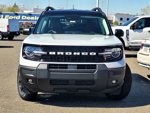 New 2026 Ford Bronco Sport Outer Banks image 2