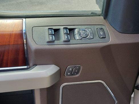 Used 2019 Ford F250 King Ranch w/ King Ranch Ultimate Package image 31