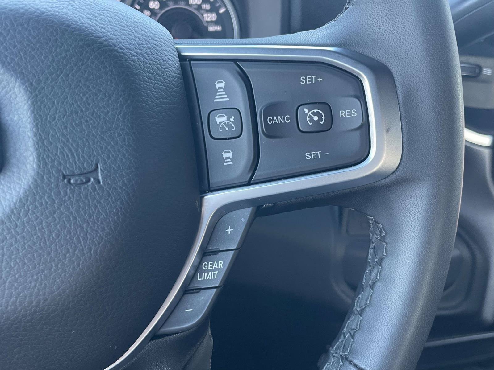 Used 2025 RAM 2500 Big Horn AWD/4WD image 24