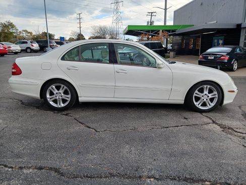 Used 2006 Mercedes-Benz E 350 Sedan image 4